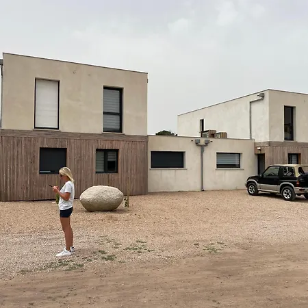 Maison Neuve Vecchio בית נופש