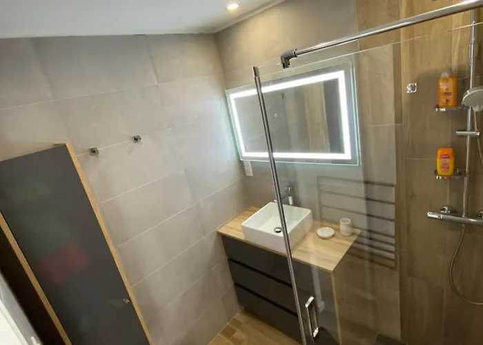 Maison Neuve Vecchio בית נופש פורטו-וישיו