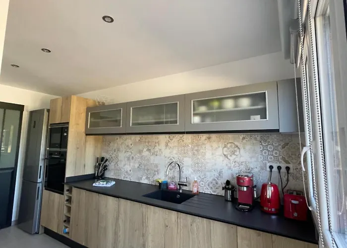 Maison Neuve Vecchio בית נופש