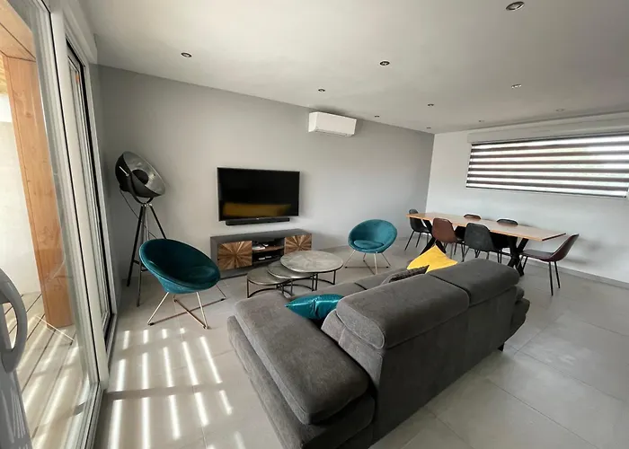 בית נופש Maison Neuve Vecchio *