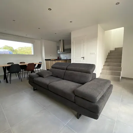 Maison Neuve Vecchio בית נופש *