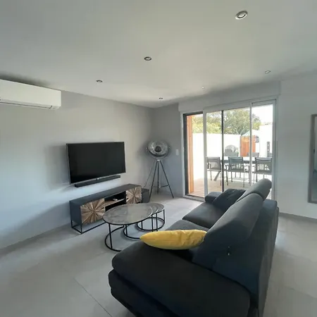 Maison Neuve Vecchio Ferienhaus *